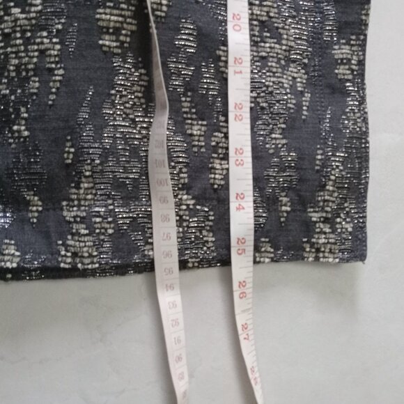 BANANA REPUBLIC ~ Jacquard Belted Pencil Skirt - Picture 12 of 12